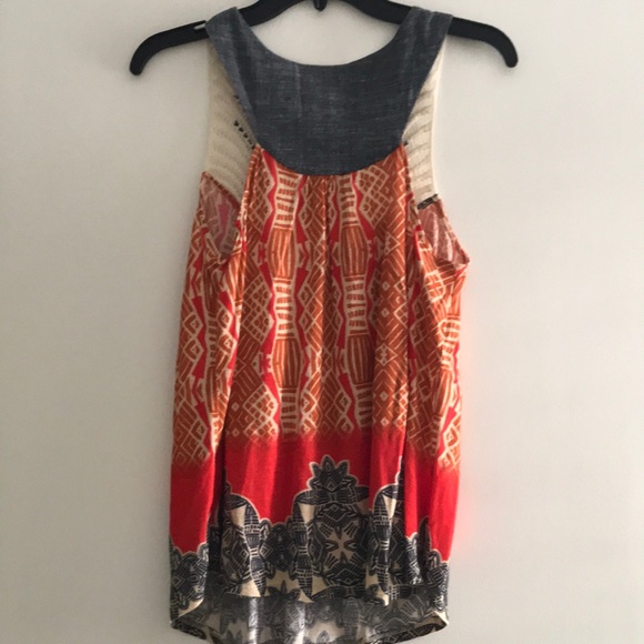 Anthropologie top sleeveless - Picture 3 of 3